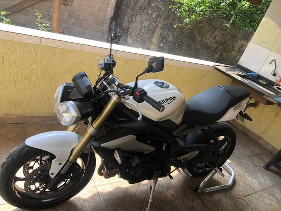 TRIUMPH STREET TRIPLE 675 ABS TRIUMPH STREET TRIPLE 675 ABS